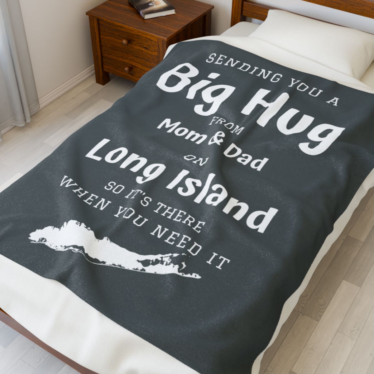 PERSONALIZED - 2 Sizes - 6 Colors - What's up Long Island? Sending you a Big Hug Velveteen Blanket